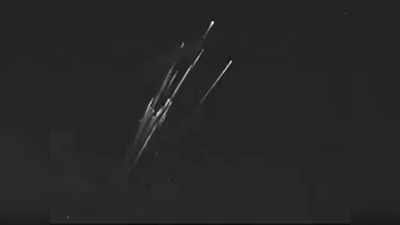 SpaceX Starlink: सौर तूफान ने एलन मस्क की 40 सैटेलाइटों को बनाया आग का गोला, विश्वास न हो तो वीडियो देख लीजिए