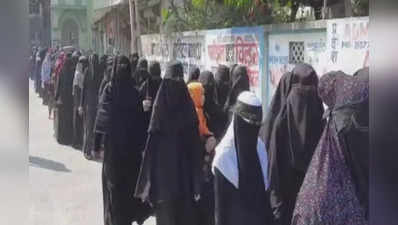 Karnataka Hijab Row: વિરોધનો રેલો સુરત પહોંચ્યો, મુસ્લિમ મહિલાઓએ હિજાબ પર મૂકવામાં આવેલા પ્રતિબંધના વિરોધમાં રેલીનું આયોજન કર્યું