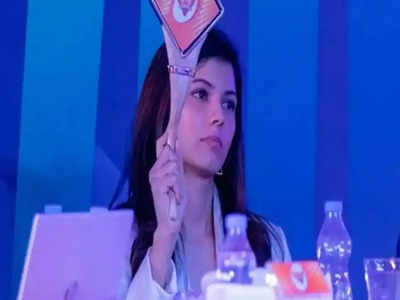 Kaviya Maran: आईपीएल 2022 की नीलामी के दौरान इस खूबसूरत चेहरे ने खींचा सबका ध्यान, कौन है ये मिस्ट्री गर्ल