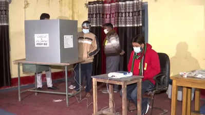 UP Election Phase 2 Voting: બીજા તબક્કામાં યુપીમાં 55 બેઠકો પર કાંટાની ટક્કર