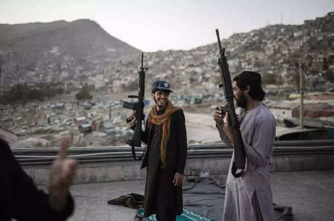 तालिबान की चेतावनी के बाद बढ़ी सेल