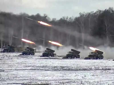 Russia Ukraine News: 2 लाख सैनिक और सैकड़ों मिसाइलें... तो 16 फरवरी को सुबह 1 बजे यूक्रेन पर हमला करेगा रूस?