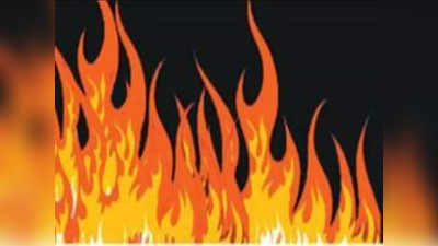 Noida News: नोएडा के स्पा सेंटर में आग, इंटरव्यू देने आई महिला समेत 2 की मौत