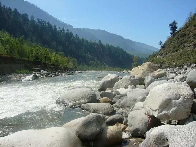 मनाली की तीन पहाड़ियां -