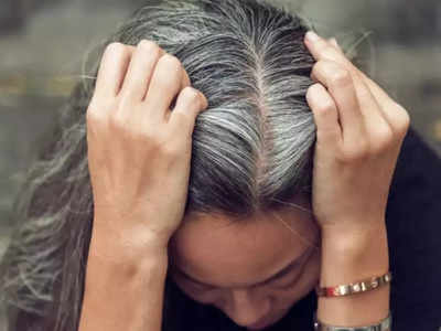 <strong>White Hair Remedies : </strong>पांढरे केस होतील चुटकीमध्ये काळेभोर व चमकदार, 1 रूपयाही न खर्च करता घरच्या घरी बनवा ‘हा’ नॅच्युरल उपाय..! 