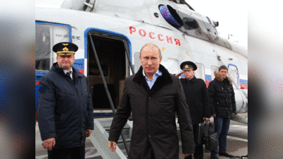 Putin Nuclear Briefcase: पुतिन के साथ साये की तरह से चलता है यह ब्रीफकेस, पूरी दुनिया को कर सकता है तबाह