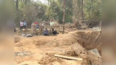 Sindhudurg: दुर्दैवी घटना; मातीच्या ढिगाऱ्याखाली दबून २ कामगारांचा मृत्यू