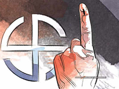Uttar Pradesh and Punjab Polling Live Updates : संध्याकाळी ५ वाजेपर्यंत यूपीत ५७  आणि पंजाबमध्ये ६३ टक्क्यांवर मतदान...
