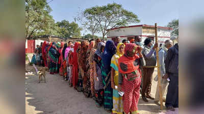 UP Chunav 2022: यूपी के हमीरपुर में पोलिंग बूथों पर हुई वोटों की बारिश, पिछले कई चुनावों के टूटे रेकॉर्ड