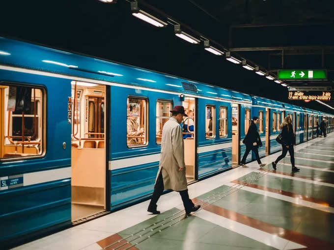 ​यूक्रेन में चलती है सबसे गहराई वाली मैट्रो