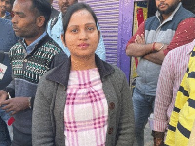 UP Chunav: सिराथू में जब इस बीजेपी सपोर्टर ने योगी आदित्यनाथ सरकार को बेरोजगारी और महंगाई पर सुना दी खरी-खरी
