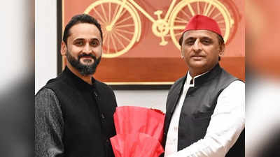 Mayank Joshi meet Akhilesh: लखनऊ में वोटिंग से पहले BJP सांसद रीता बहुगुणा जोशी के बेटे ने अखिलेश यादव से की मुलाकात, सियासी हलचल बढ़ी