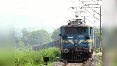 Indian Railways: రైల్వేలో 756 ఉద్యోగాలు.. 10వ తరగతి పాసై.. ఈ అర్హతలుంటే చాలు