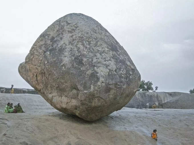 बैलेंसिंग रॉक, महाबलीपुरम - Balancing Rock, Mahabalipuram