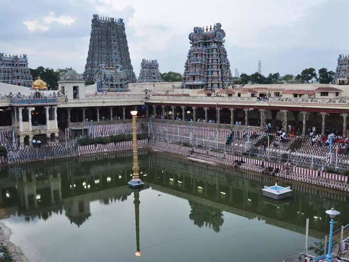 मदुरै में मीनाक्षी अम्मन मंदिर - Meenakshi Amman Temple In Madurai
