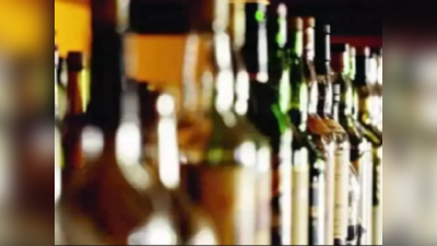 Delhi Liquor News : दिल्‍ली में ठेकों पर क्‍यों कम पड़ रही शराब? फ्री स्‍कीम का दूसरा पहलू जानिए