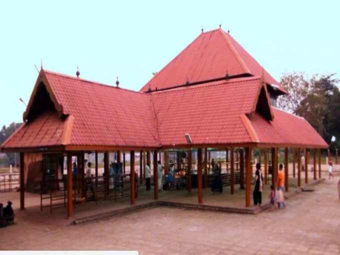 तिरुवैराणिकुलम मंदिर - Thiruvairanikulam Temple