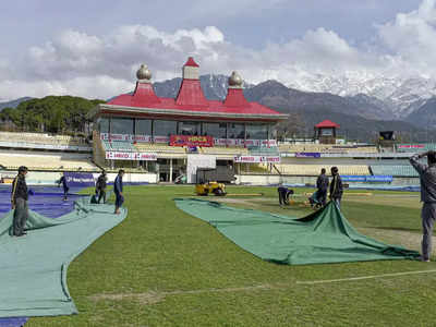 IND vs SL 2nd t20 Dharamshala Weather Today: कड़ाके की ठंड के साथ बारिश का कहर? धर्मशाला में फिर टूट सकता है फैंस का दिल