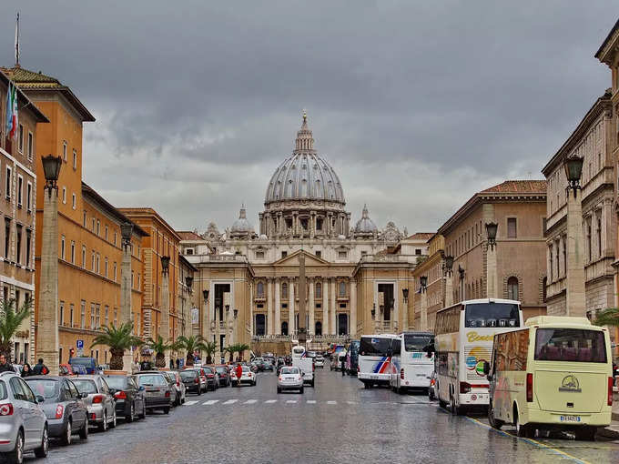 सेंट पीटर्स बेसिलिका - Saint Peter’s Basilica
