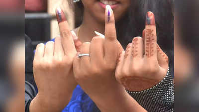 UP Fifth Phase Polling: बाराबंकी ने जमकर किया मतदान, 63.22 प्रतिशत वोटिंग के साथ वोटर्स प्रथम श्रेणी में पास