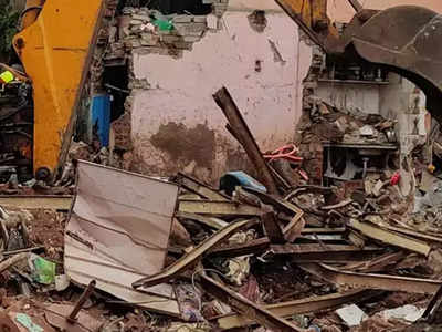 Mumbai Building collapse : मुंबईत दुर्दैवी घटना; इमारतीचा भाग कोसळून ५ वर्षांच्या मुलाचा मृत्यू, ३ जखमी