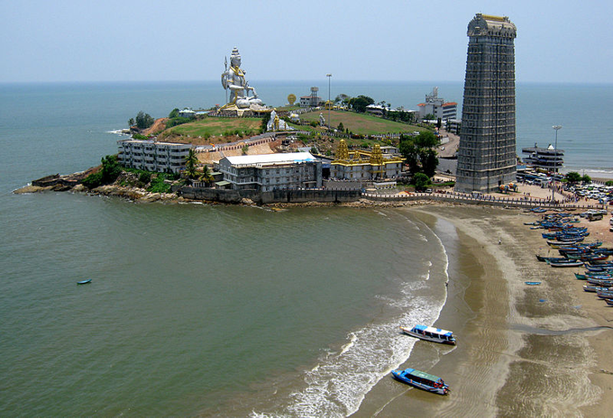 ​ಮುರುಡೇಶ್ವರದಲ್ಲಿ ಶಿವರಾತ್ರಿ ಪೂಜೆ