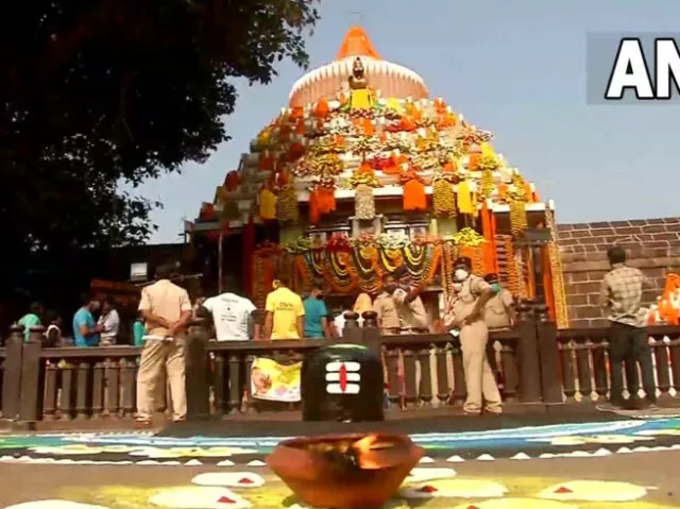 ​ಒರಿಸ್ಸಾದಲ್ಲಿ ಭಕ್ತರಿಂದ ಶಿವ ಪೂಜೆ