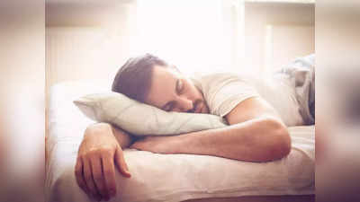 ८ तास झोपा अन् कमवा लाखो रुपये; ‘हा’ व्यक्ती नुसता झोपून झाला करोडपती