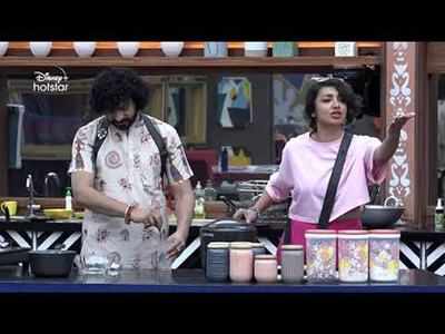 Bigg Boss OTT: అషురెడ్డి-తేజస్విల మధ్య మాటల యుద్ధం.. బయటపెట్టేసుకున్నారు