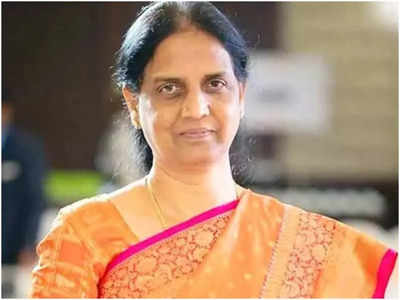 Sabitha Indra Reddy: ఒకే పుస్తకంలో ఇంగ్లిష్‌, తెలుగు పాఠాలు.. వచ్చే ఏడాది ఆ క్లాస్ వరకే ఇంగ్లిష్ మీడియం