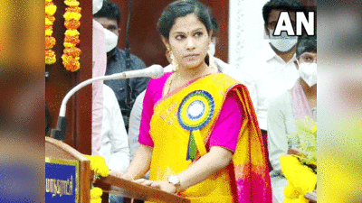Tamil nadu news: ग्रेटर चेन्नै को मिली यंगेस्ट और पहली दलित महिला मेयर, जानें कौन हैं R Priya