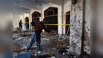 Peshawar Suicide Attack: पेशावर की जामा मस्जिद पर आत्मघाती हमला, जुमे की नमाज पढ़ रहे 56 लोगों की मौत, कई घायल