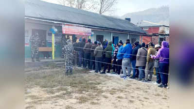 Manipur Election Live: मणिपूरमध्ये हिंसाचार! मतदारांना घेऊन जाणाऱ्या बसवर हल्ला