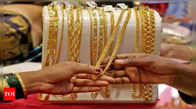 Gold Silver Price Today : పరుగులు పెడుతున్న బంగారం, వెండి.. భారీగా పెరిగిన ధరలు 