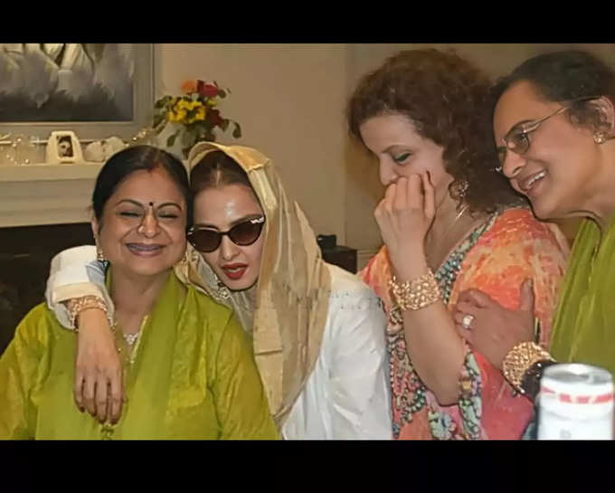 Rekha with sisters Kamala, Radha and Revathi, photo: Instagram