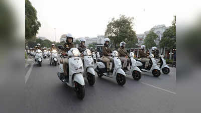 हीरो मोटोकॉर्प ने अंतरराष्‍ट्रीय महिला दिवस के अवसर पर दिल्ली पुलिस डिपार्टमेंट को सौंपे 215 स्‍कूटर