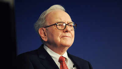 ખરેખર કમાલ કરે છે Warren Buffett, શેરમાર્કેટના ધબડકામાં પણ સંપત્તિમાં ઉછાળો 