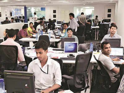 Telangana Jobs: నిరుద్యోగులకు కేసీఆర్‌ మరో గుడ్‌న్యూస్‌.. వయో పరిమితిపై కీలక నిర్ణయం.. గరిష్టంగా..
