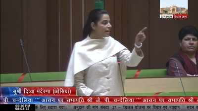 अपनी ही सरकार से क्यों नाराज हो गई महिला कांग्रेस विधायक, जलदाय मंत्री को बता दिया रबर स्टैंप