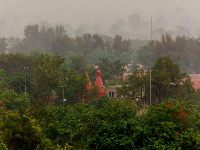 मथुरा में गोवर्धन हिल - Govardhan Hill in Mathura in Hindi