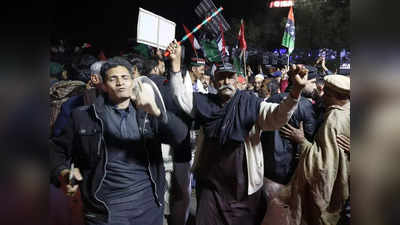 Pakistan Political Crisis: इमरान खान सरकार के खिलाफ विपक्ष का ऐलान-ए-जंग, सांसद की गिरफ्तारी पर पाकिस्तान में बवाल