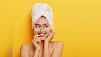 Skin Care Tips: गर्मियों में चेहरा दिखता है चिपचिपा तो लगाए ये फेस पैक, एक बार में ही साफ हो जाएगी त्वचा की सारी गंदगी