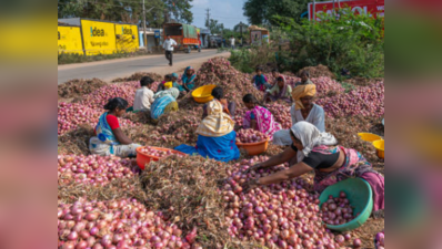 இறங்கி வந்த வெங்காயம்.. அடம் பிடிக்கும் தக்காளி!