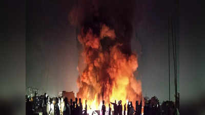 Kolkata Fire: ট্যাংরায় ভয়াবহ হচ্ছে আগুন, অসুস্থ ৩ দমকলকর্মী