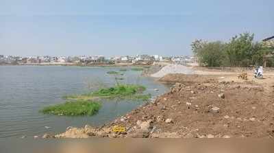 Kota News: राजस्थान सरकार को मगरमच्छ से हुआ बैर, आधे से ज्यादा काला तालाब में भर दी हजारों ट्रक मिट्टी और राख
