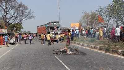 Gopalganj News : बिहार में स्कूल जा रहे बच्चों को यूपी से आ रहे ट्रक ने रौंदा, गोपालगंज में दर्दनाक हादसा