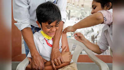 फरीदाबाद में रफ्तार नहीं पकड़ पा रहा बच्चों का वैक्सीनेशन, गुरुग्राम में स्पीड ठीक