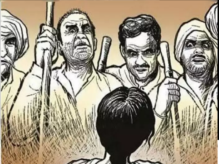 Rajasthan News: लव मैरिज वाले दंपत्ति के मांगलिक कार्य से खफा हुई खाप पंचायत, बरसा दिए परिवार पर डंडे