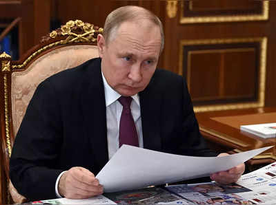 Vladimir Putin: पुतीन यांना सतावतोय विषप्रयोगाचा धोका; हजारावर वैयक्तिक कर्मचाऱ्यांना हाकललं
