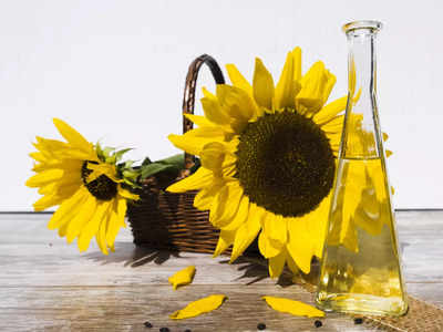कोलेस्ट्रॉल और वजन को भी कंट्रोल कर सकते हैं ये Sunflower Oil, डेली कुकिंग भी बनेगी स्वादिष्ट